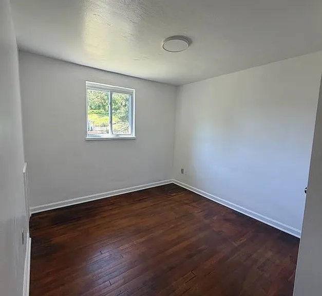 164 Lynnwood Dr — Photo 7