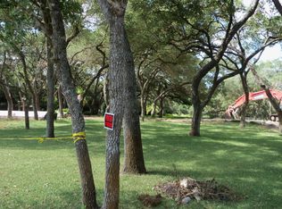 802 Whispering Oaks, Victoria, TX 77905