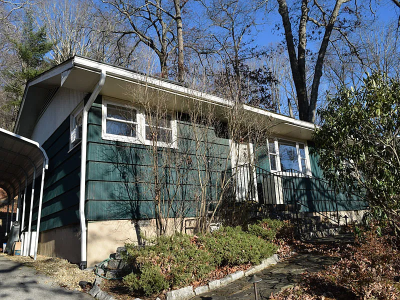 R1 Zoning; Walk to Campus! Centrally Located! — Photo 1