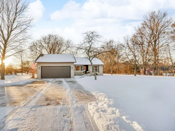 9379 N Linden Rd, Clio, MI 48420