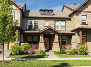 2637 NW Crossing Dr, Bend, OR 97703