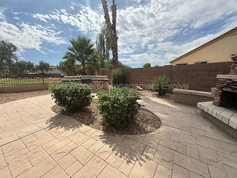 4381 E Sundance Ct — Photo 34
