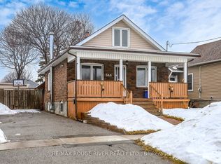 644 Oxford St, Oshawa, ON L1J 3V8