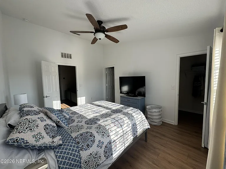 6789 Roundleaf Dr — Photo 14