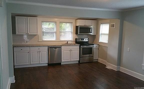 2nd image of 806 Cadillac St
