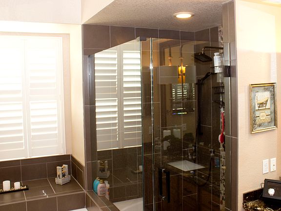 4th image of 3602 Gleneagles Dr
