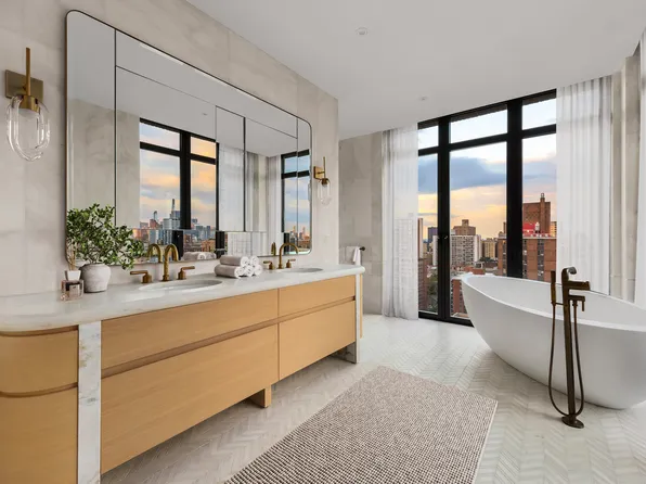 2505 Broadway image 6 of 10