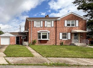 7246 W Rascher Ave, Chicago, IL 60656