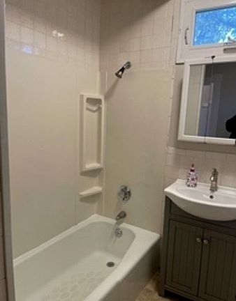 4th image of 210 North St #2