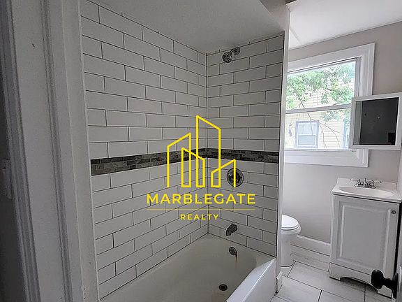 3rd image of 136 Shepard Ave #55