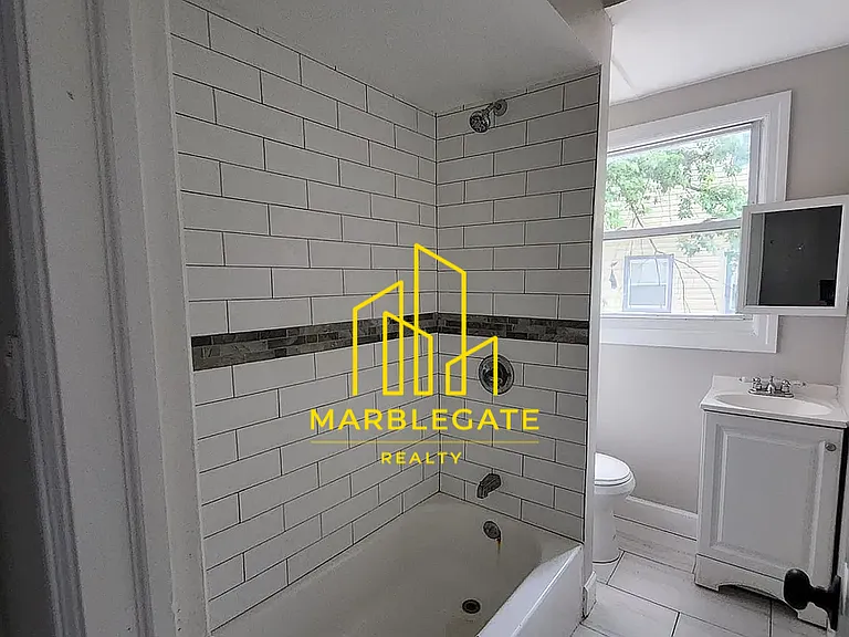 136 Shepard Ave #55 — Photo 3