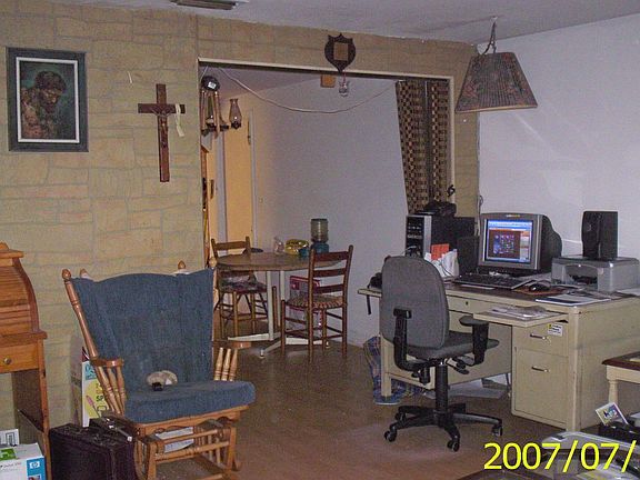 living room to kitchen