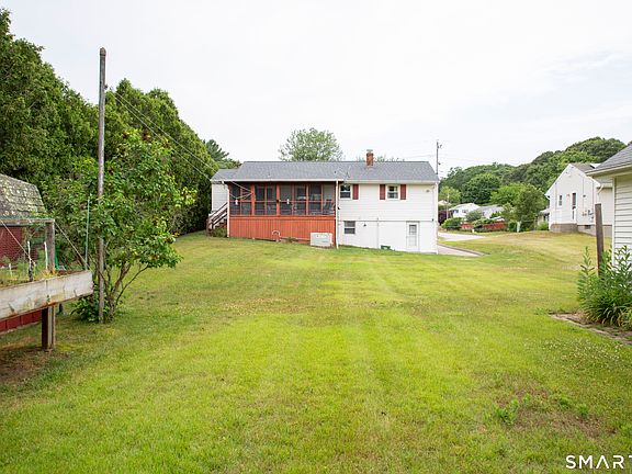 4th image of 8 Antoinette Street