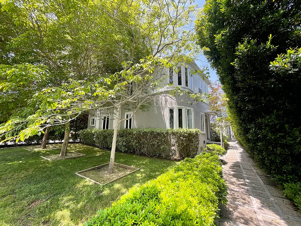 1217 Beverly Green Dr #D1