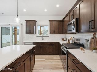 8323 W Splitrail Ave, Rathdrum, ID 83858