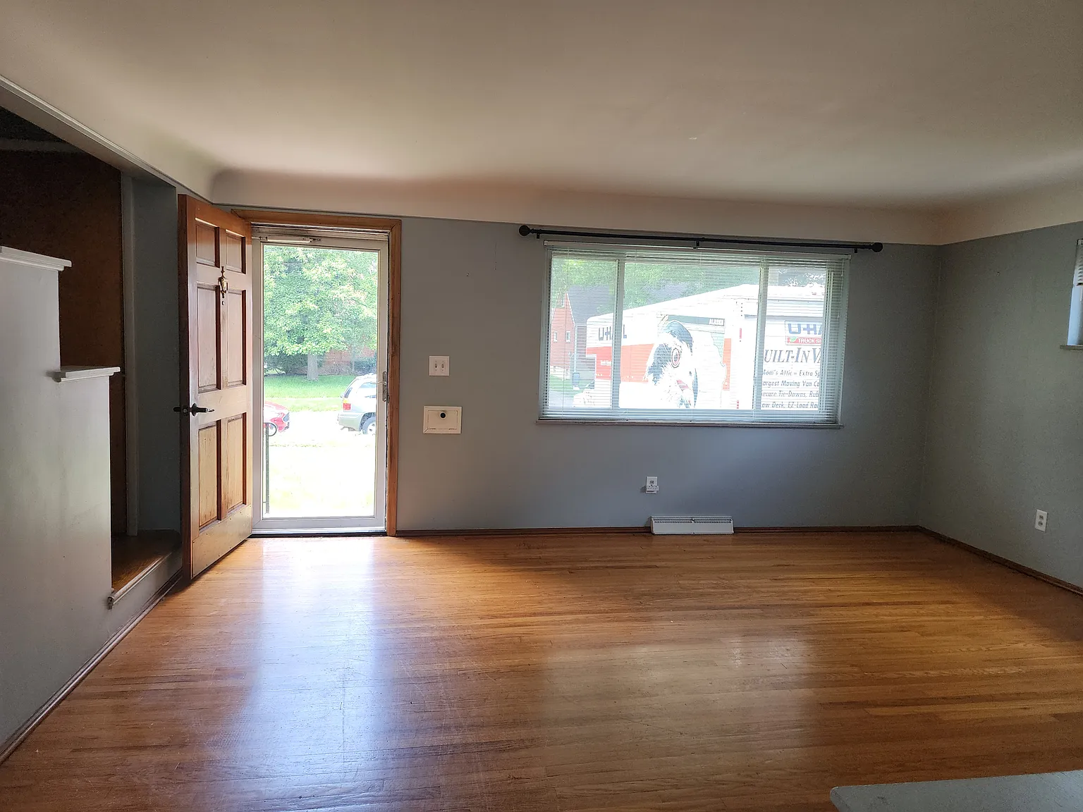 1167 Tassie Ln — Photo 2