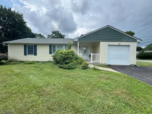 103 Connie Terrace, Hackettstown Town, NJ 07840