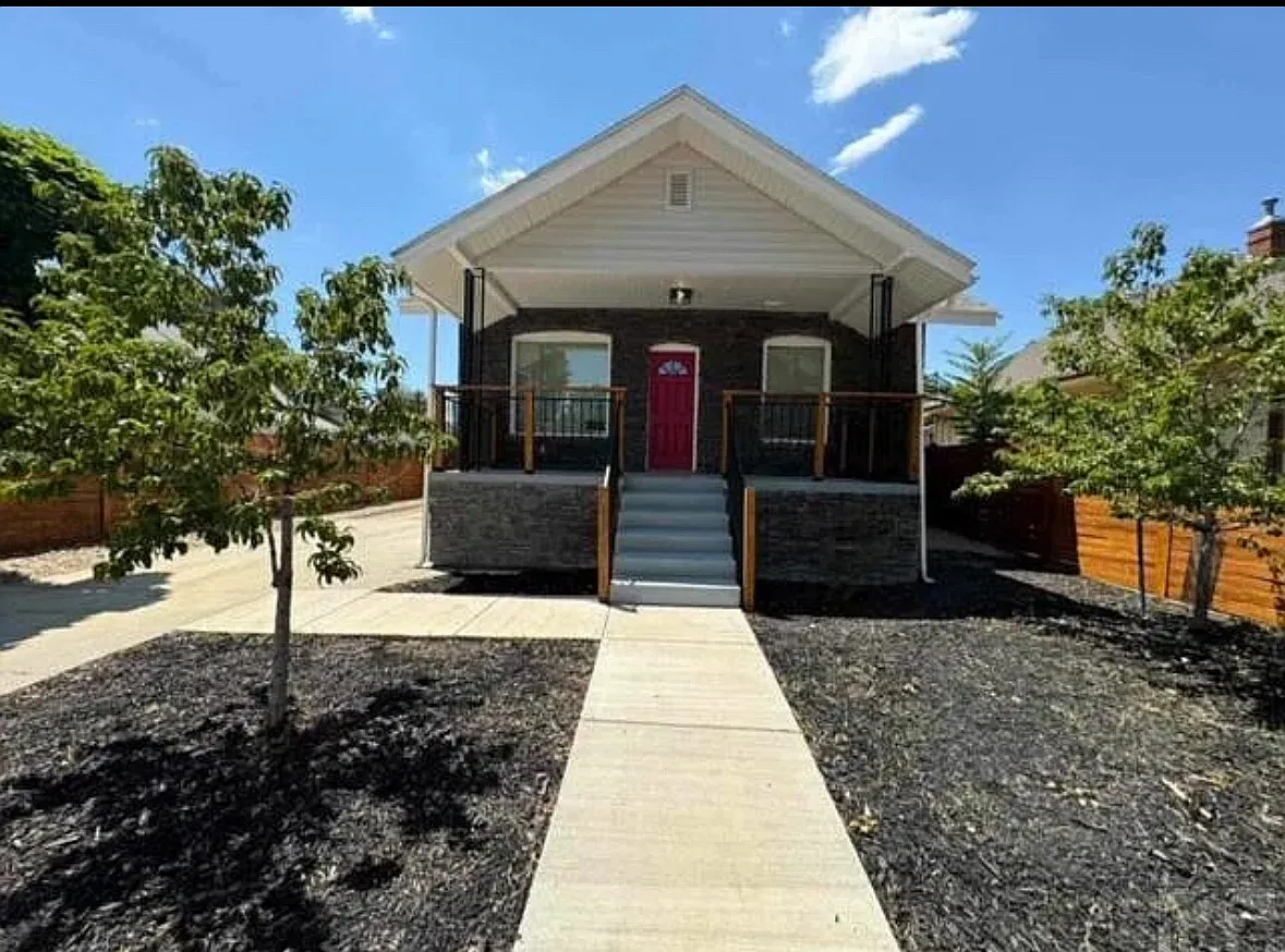 2119 Court St — Photo 1