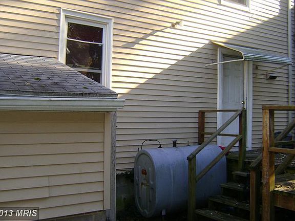 2nd image of 703 Peachblossom Ave