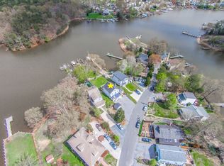 784 Powhatan Beach Rd, Pasadena, MD 21122