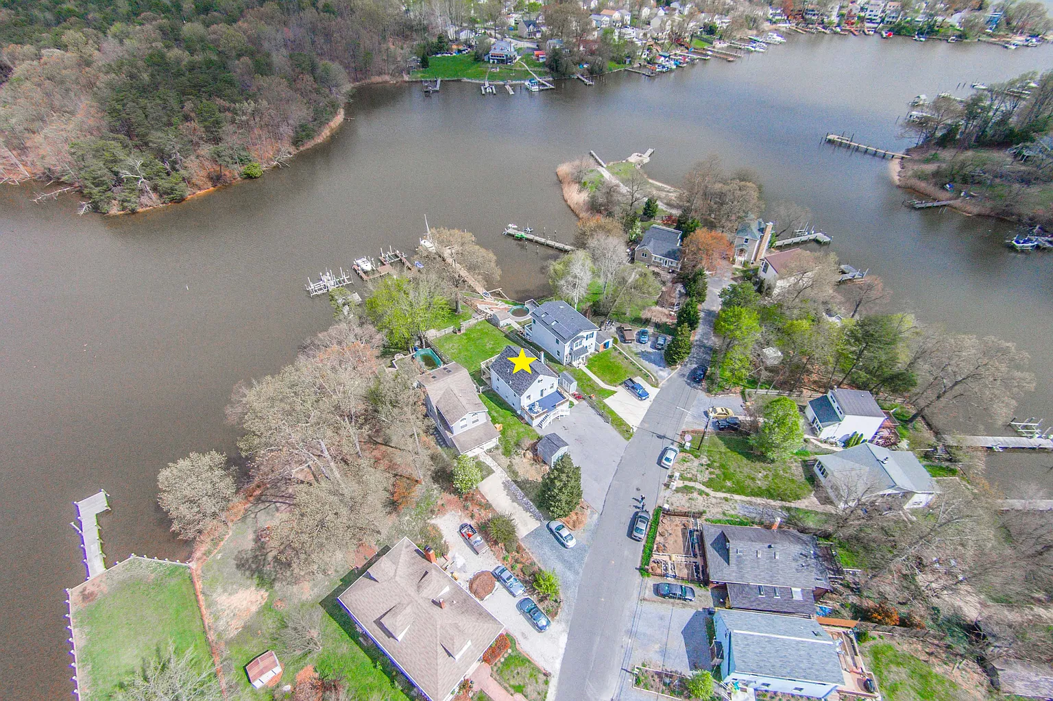 784 Powhatan Beach Rd photo 1