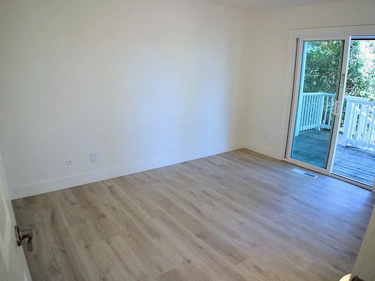 604 Los Olivos Rd — Photo 23