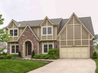 15318 Hemlock St, Overland Park, KS 66223