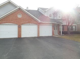 321 Pembroke Ct, Schaumburg, IL