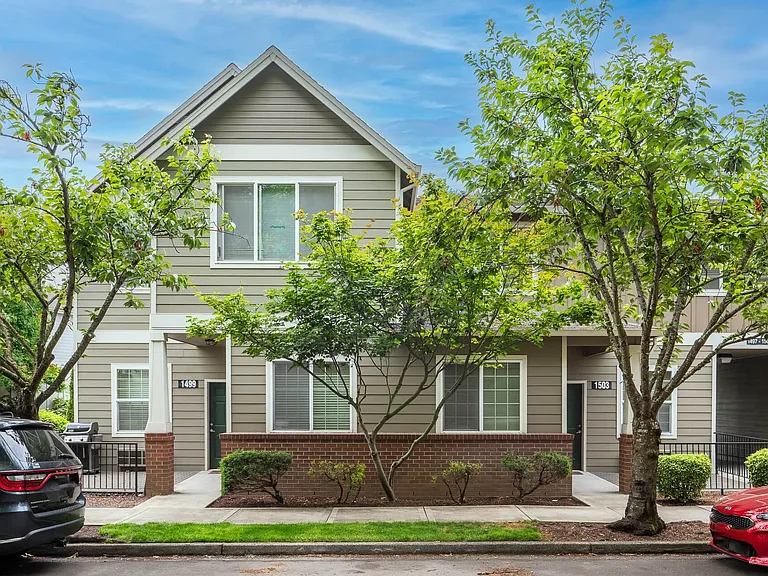 1497-1549 NE Market Dr — Photo 47