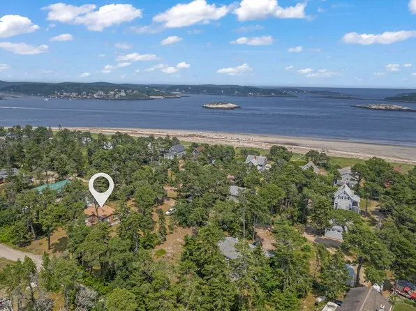 47 Surf Street, Phippsburg, ME 04562