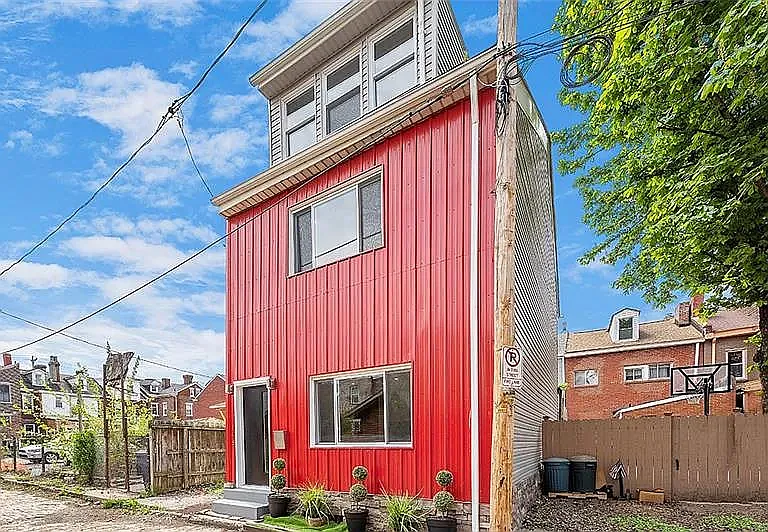 148 Holly Way photo 1