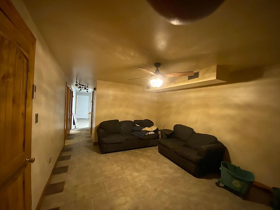 1st image of 614 S 11th Ave