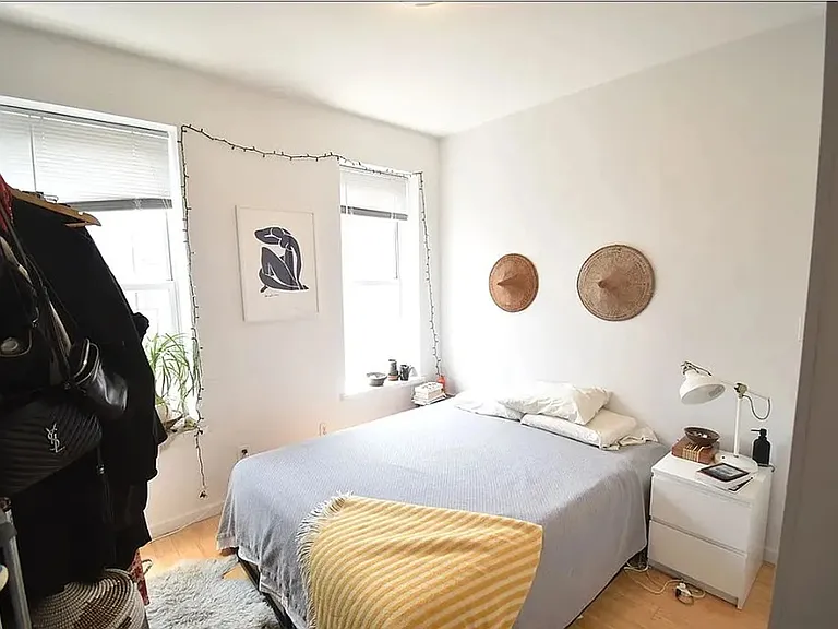 56 Elizabeth St #15 — Photo 2