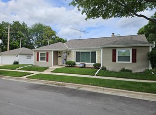 7906 W Arthur Ave, West Allis, WI 53219