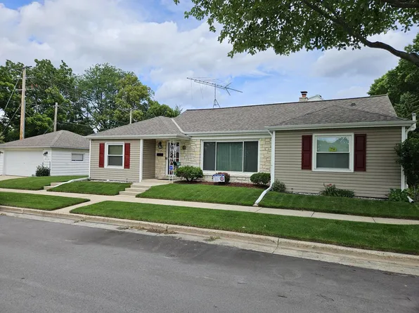 7906 West Arthur AVENUE, West Allis, WI 53219