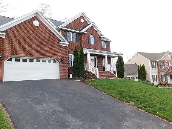 2nd image of 5880 Monet Dr