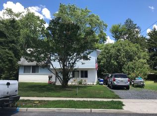 12 Chatham Rd, Gibbsboro, NJ 08026