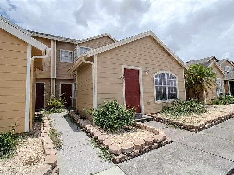 410 Australian Way — Photo 1