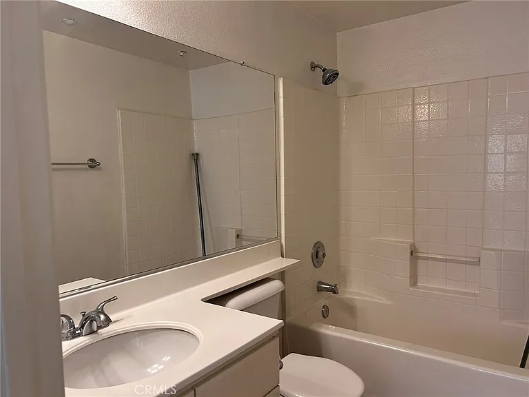 3506 Orangewood — Photo 10