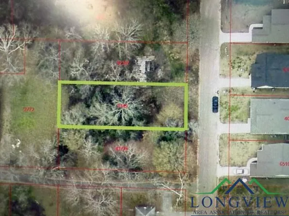 504 S Bradford St, Gilmer, TX 75644