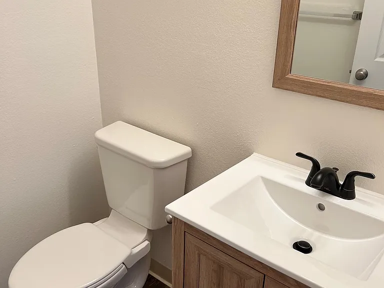1/2 bath