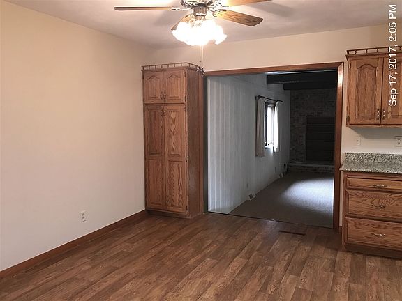 4th image of 101 Sherwood Dr