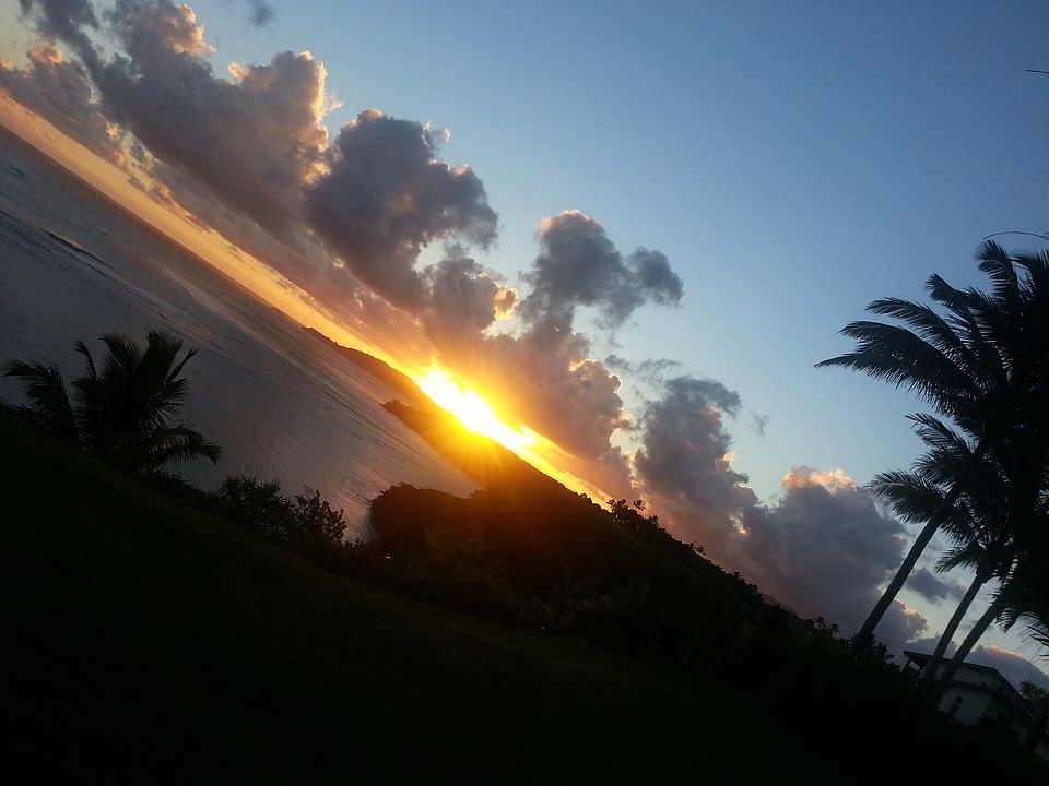 Awaken to sunrise in Kauai