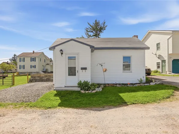 233 E Sanner St, Somerset, PA 15501