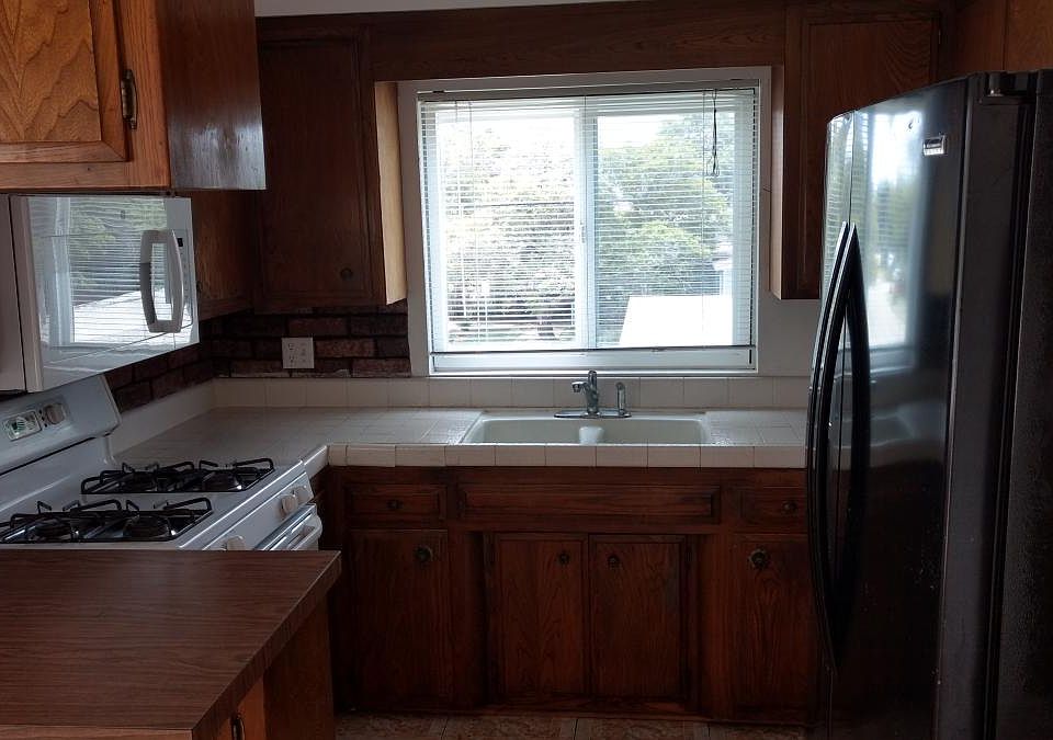 2nd image of 1036 Del Mar Ave APT A