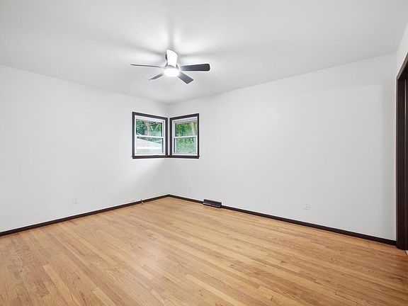 5th image of 6500 N 52nd STREET