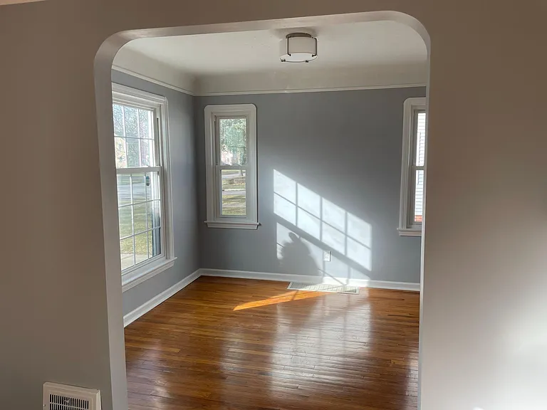 7083 Parma Park Blvd — Photo 22