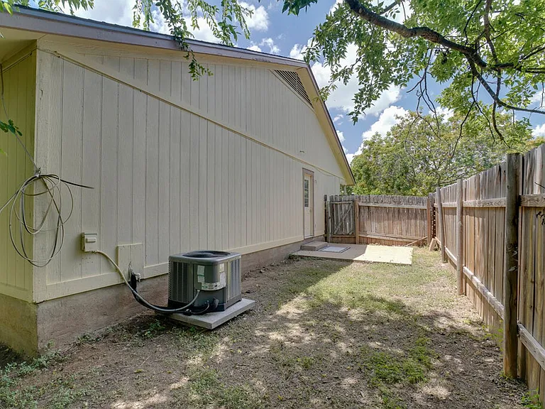 1103 Woodlief Trl — Photo 20