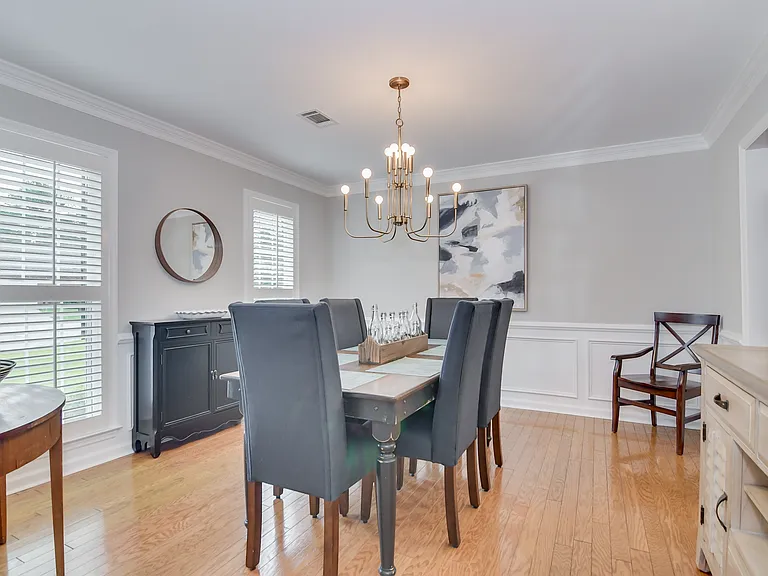 2504 Pinebluff Ct — Photo 4