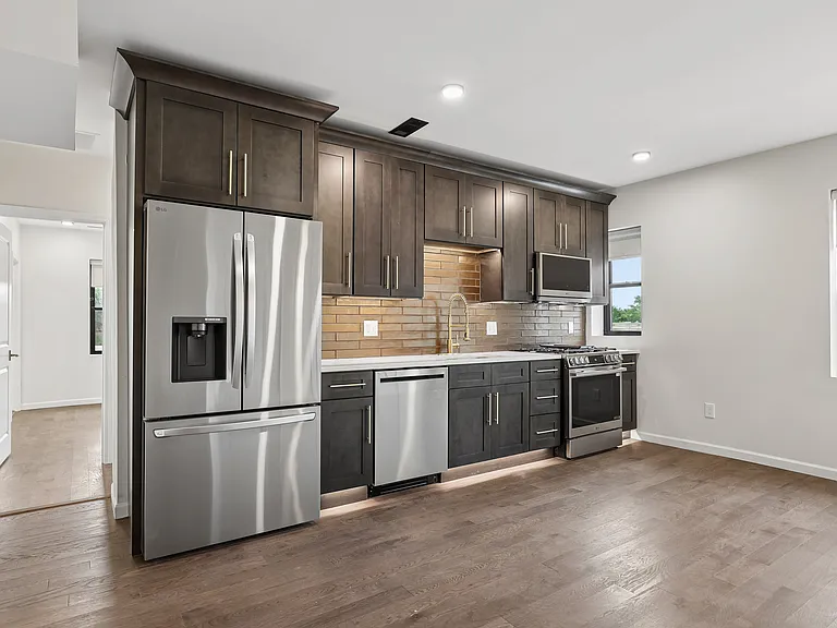 5 Del Lin Dr #202 — Photo 4
